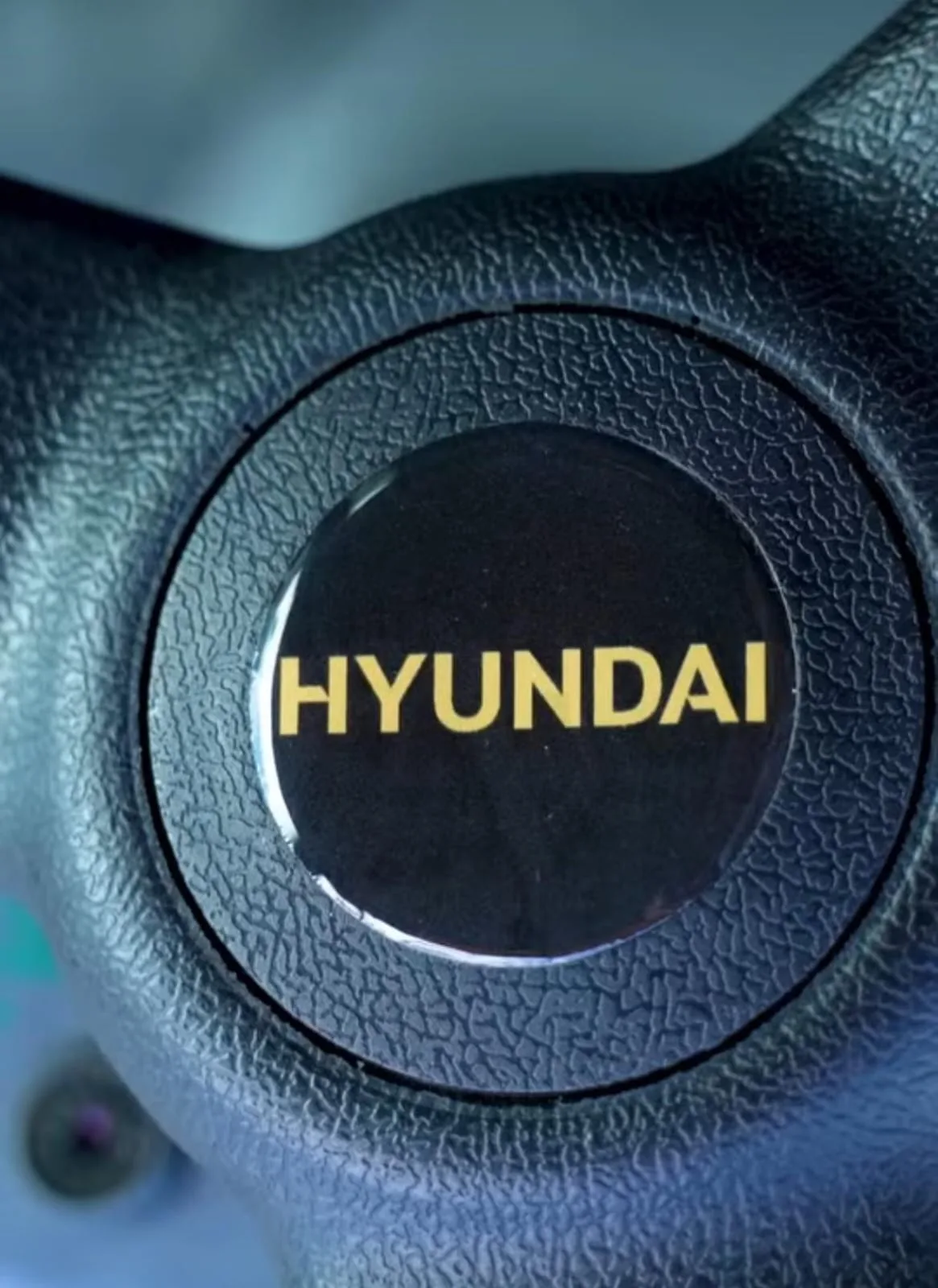 HB640C, a versatilidade que só uma Hyundai tem.
